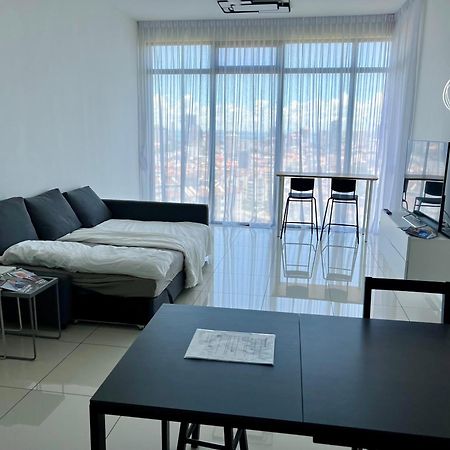 Beacon Executive Suites Georgetown By Biggy Homiie Esterno foto